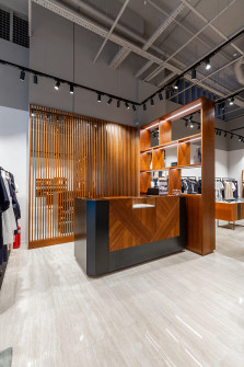 LIVIANA CONTI Київ Ocean Plaza 06