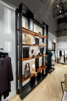 LIVIANA CONTI Київ Ocean Plaza 16