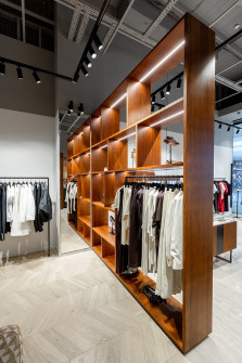 LIVIANA CONTI Київ Ocean Plaza 17