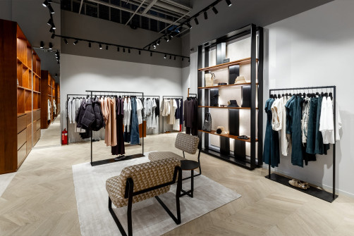 LIVIANA CONTI Київ Ocean Plaza 18