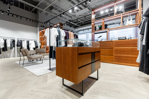 LIVIANA CONTI Київ Ocean Plaza 25